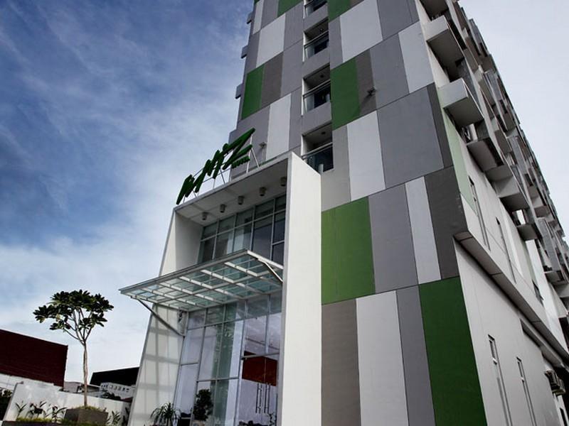 Whiz Hotel Pemuda Semarang Kültér fotó